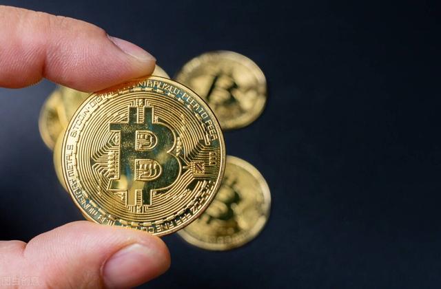 如果10年前<strong></p>
<p>1个比特币价格</strong>，你买了10块钱的比特币是什么概念？
