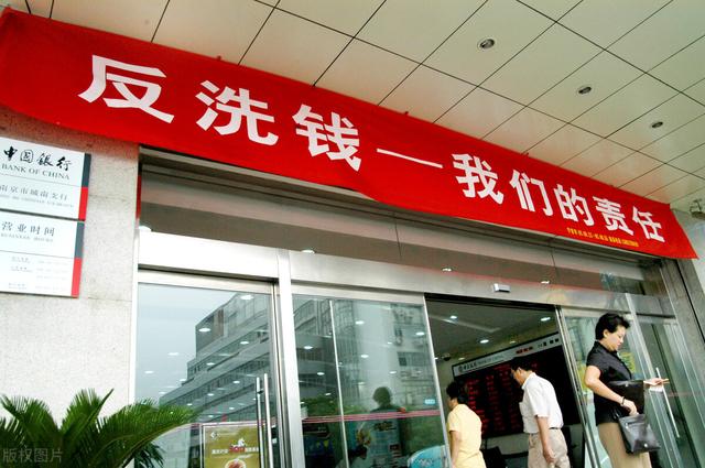 如果10年前<strong></p>
<p>1个比特币价格</strong>，你买了10块钱的比特币是什么概念？