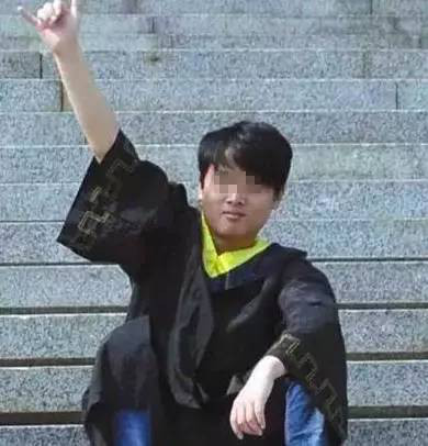 寻找徐某某丨小米金融<strong></p>
<p>小米金融</strong>，你为什么给传销人士贷款？